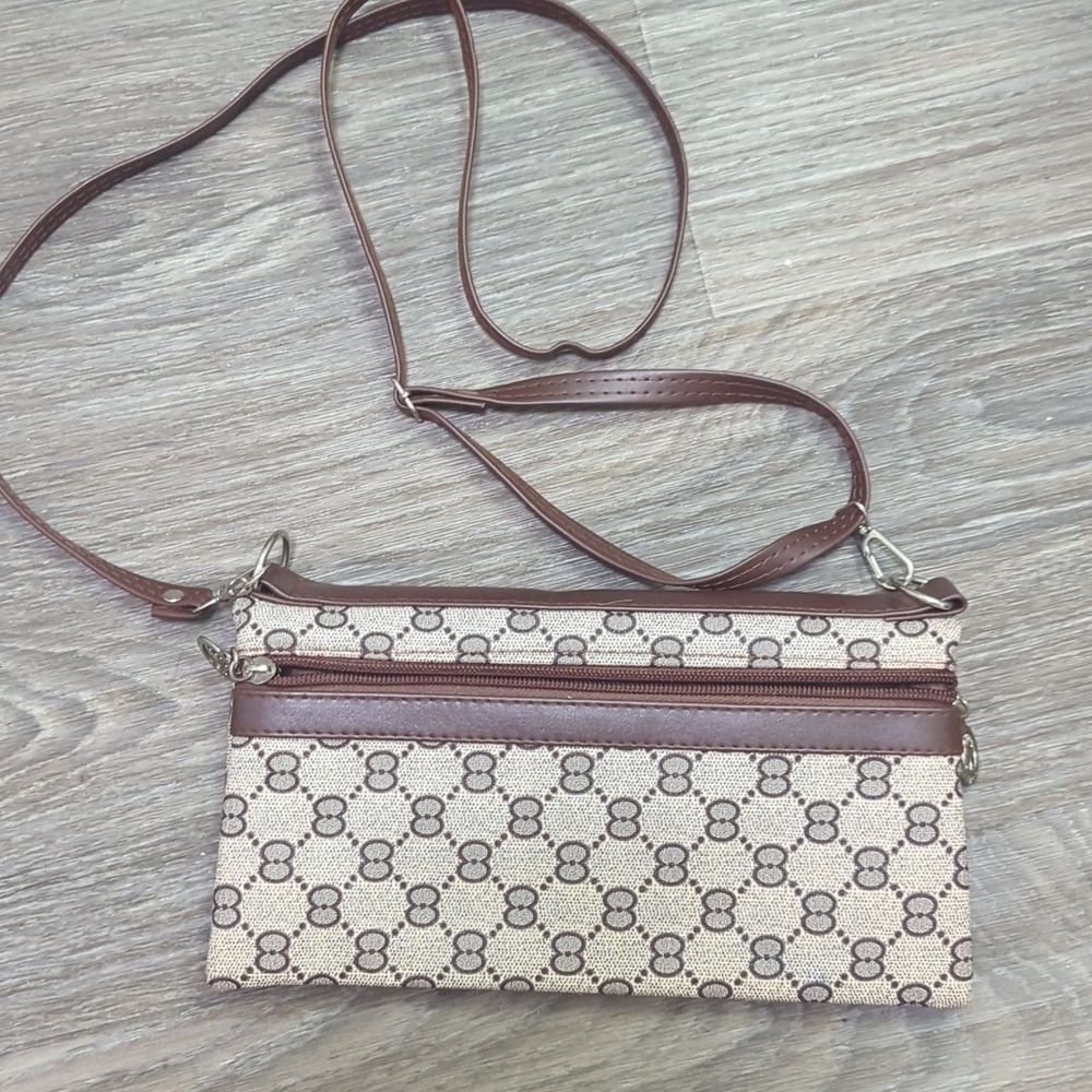 Like New Jingpin Cross Body Purse - Picture 8 of 9